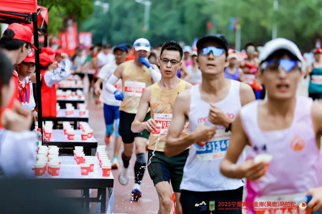 燃情瞬间:比赛中的精彩瞬间令人心动的简单介绍 燃情瞬间:比赛中的精彩瞬间令人心动的简单介绍