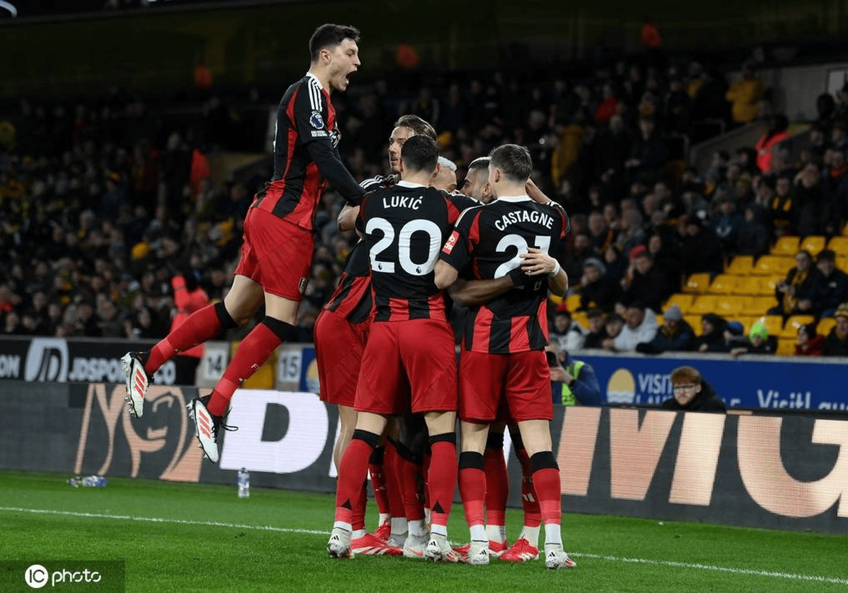 富勒姆主场艰难逼平对手，仍面临保级威胁的简单介绍