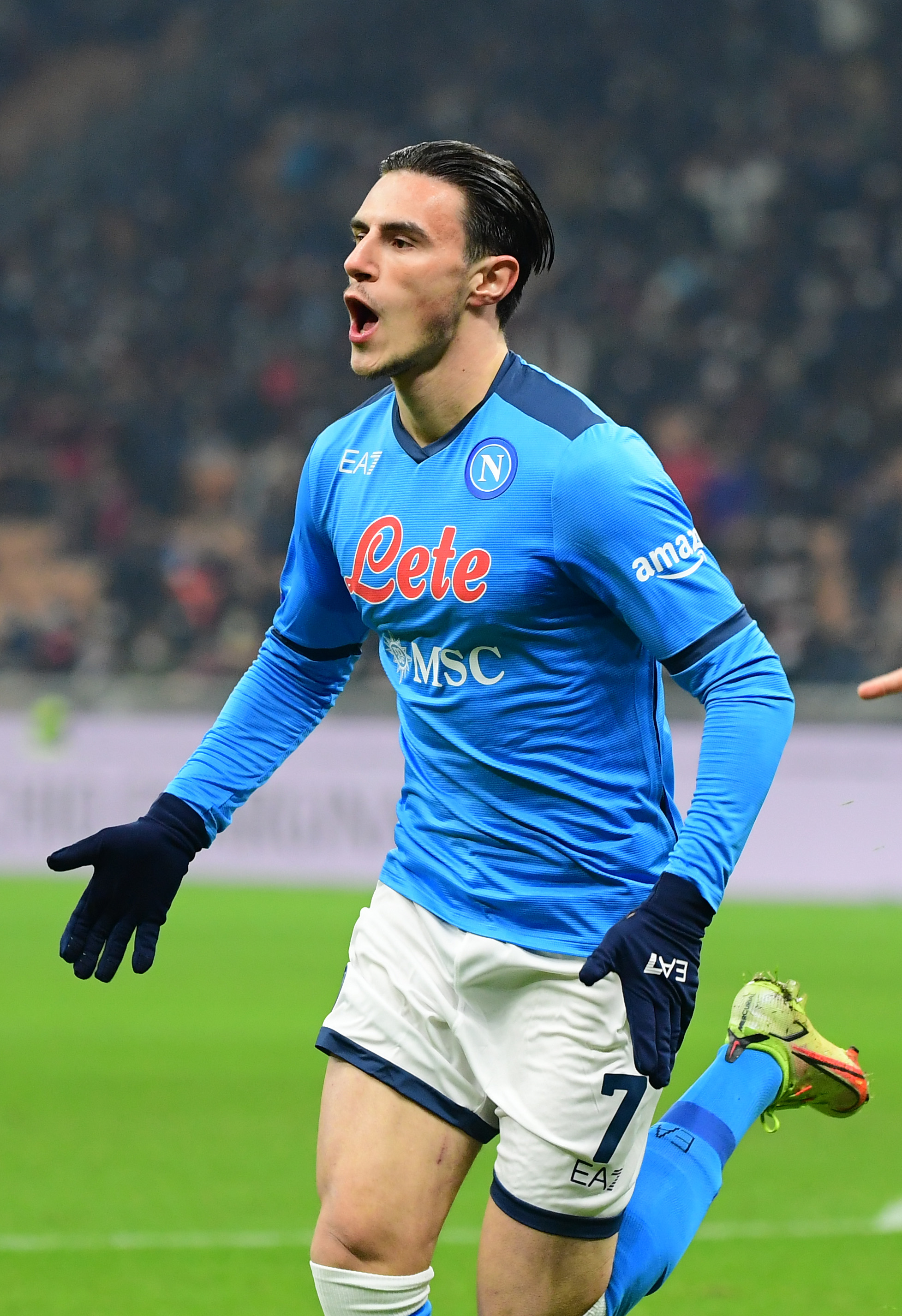 包含意甲豪门之争：AC米兰力克那不勒斯的词条